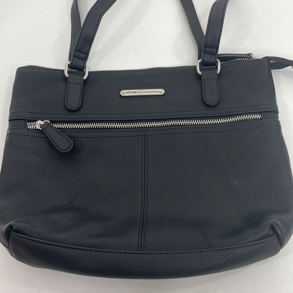 Stone Mountain USA Black Shoulder Handbag Silver Hardware Exterior Zip Pocket - Picture 16 of 17